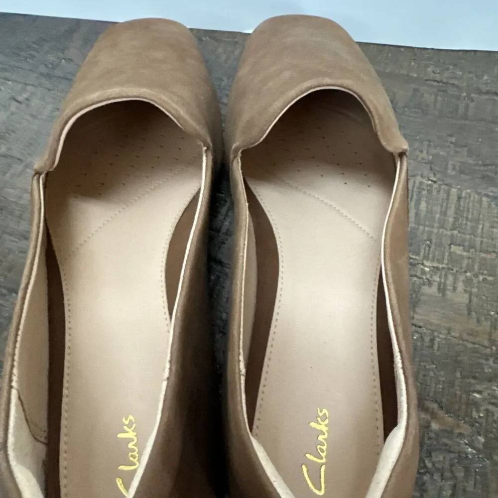 Clarks Womens Pure Slip Loafers Size 11.5 Camel Tan Suede Flats Shoes Square Toe